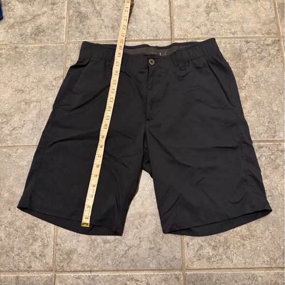 Under Armour Men's Black Shorts - Picture 3 of 4